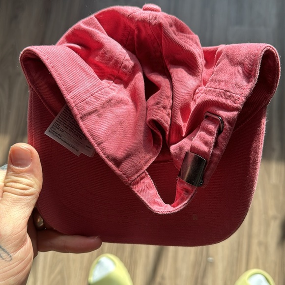 Dad hat never worn - Picture 3 of 3